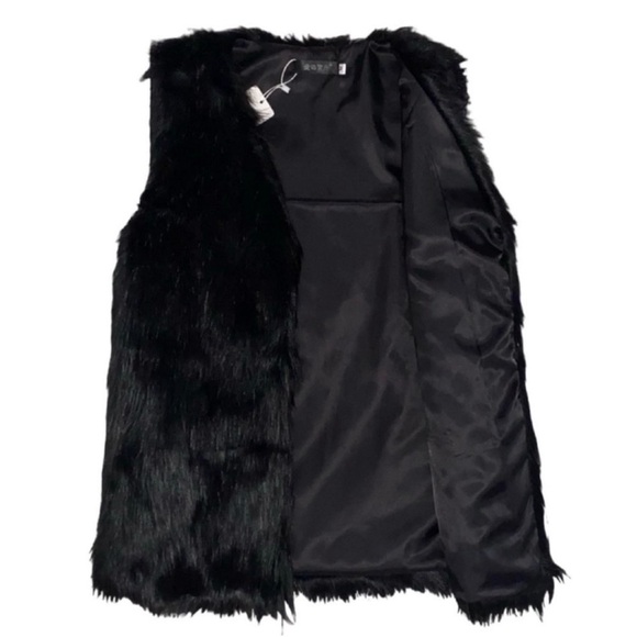 Black Faux Fur Long Vest Size Medium - Picture 5 of 6